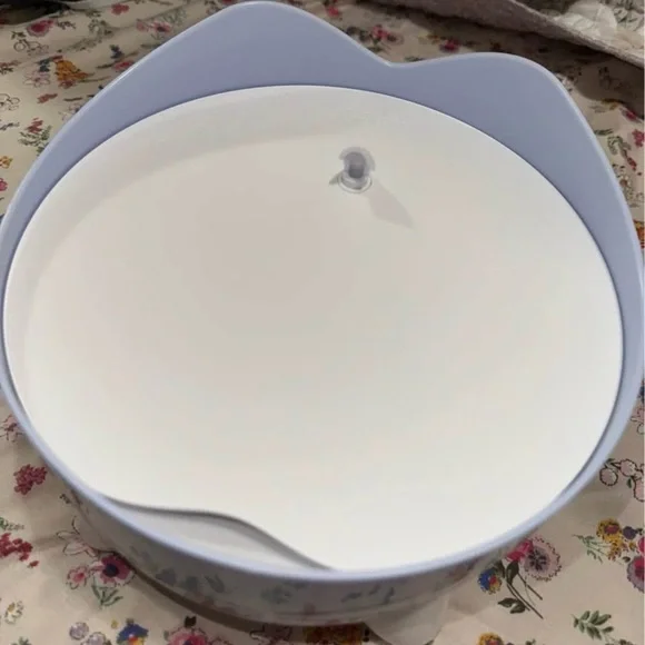 Catit PIXI Whimsical Cat-Shaped Light Up Free Standing Drinking Fountain Bowl - Picture 2 of 5